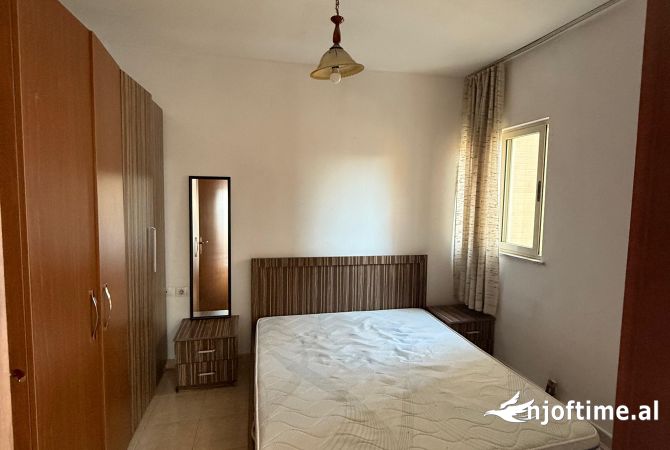 Shtepi me qera 1+1 ne Tirane - 39,000 Leke