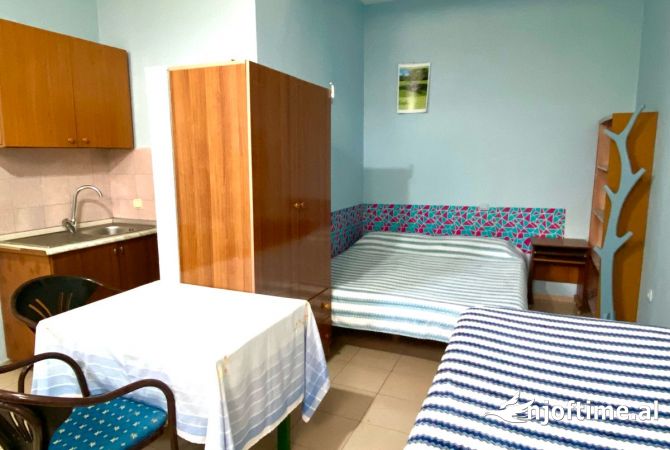 Shtepi ne shitje Apartament ne Tirane, Garsoniere, Mobilimi E mobiluar, Pagesa 50,000  Euro.