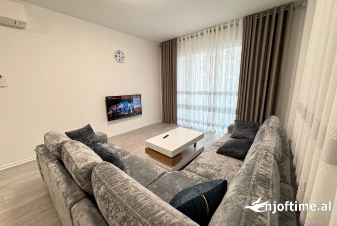 Shtepi me qera Apartament ne Tirane, 2+1, Mobilimi E mobiluar, Pagesa 730  Euro.
