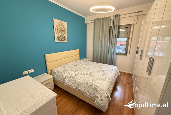 Shtepi me qera Apartament ne Tirane, 1+1, Mobilimi E mobiluar, Pagesa 750  Euro.