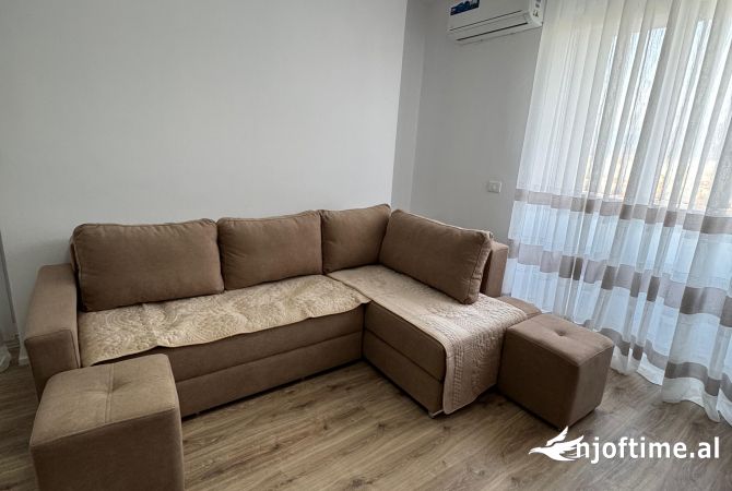 Shtepi me qera 1+1 ne Tirane - 50,000 Leke