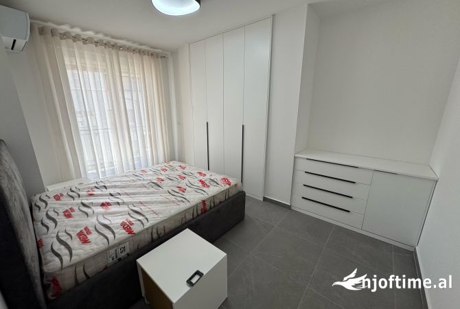 Shtepi me qera Apartament ne Tirane, 1+1, Mobilimi E mobiluar, Pagesa 600  Euro.