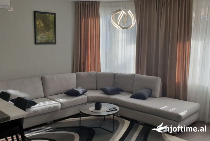 Shtepi me qera 1+1 ne Tirane - 400 Euro