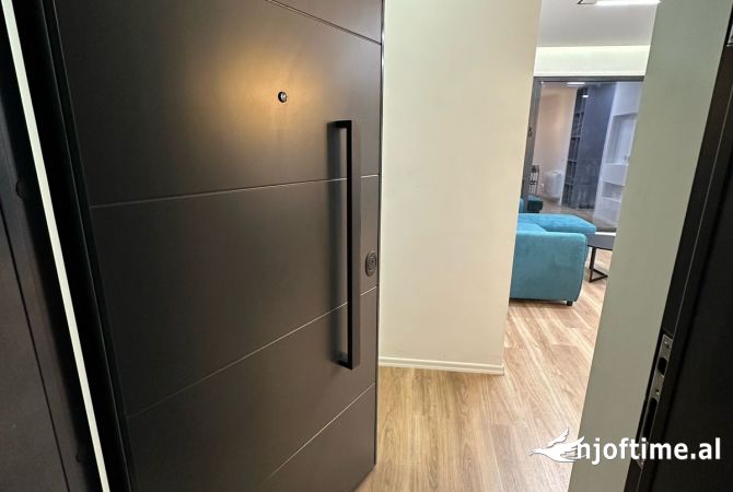 Shtepi me qera 2+1 ne Tirane - 800 Euro