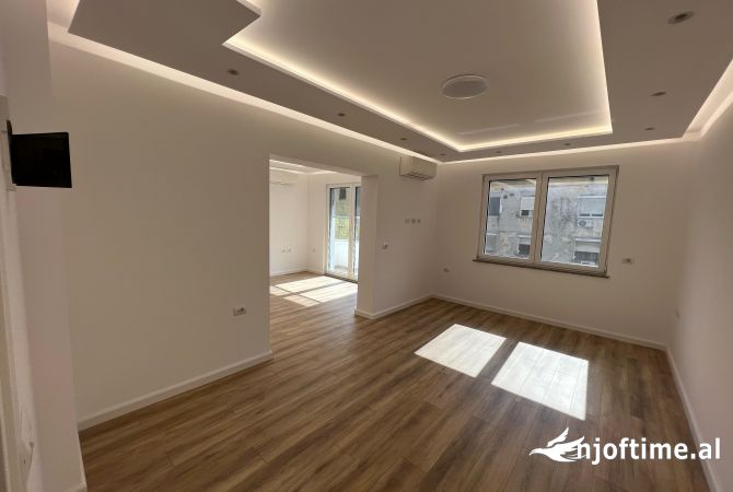 Ambient biznesi me qera 3+1 ne Tirane - 1,200 Euro