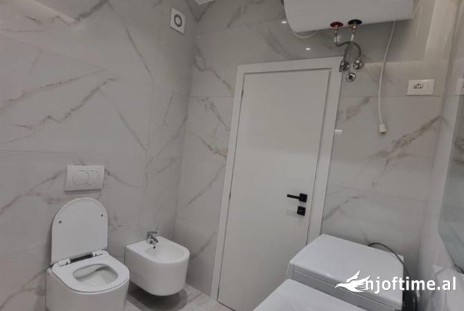 Shtepi me qera Apartament ne Tirane, 1+1, Mobilimi E mobiluar, Pagesa 650  Euro.