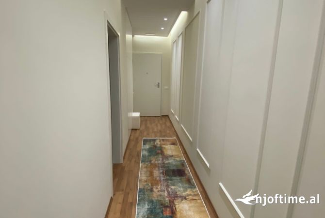 Shtepi me qera Apartament ne Tirane, 2+1, Mobilimi E mobiluar, Pagesa 500  Euro.