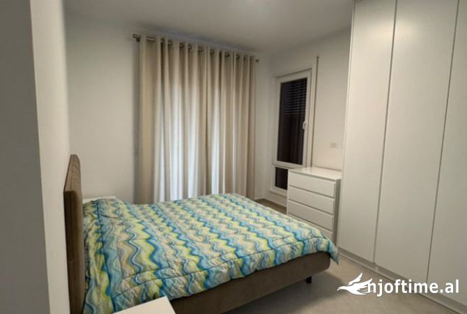 Shtepi me qera Apartament ne Tirane, 2+1, Mobilimi E mobiluar, Pagesa 750  Euro.
