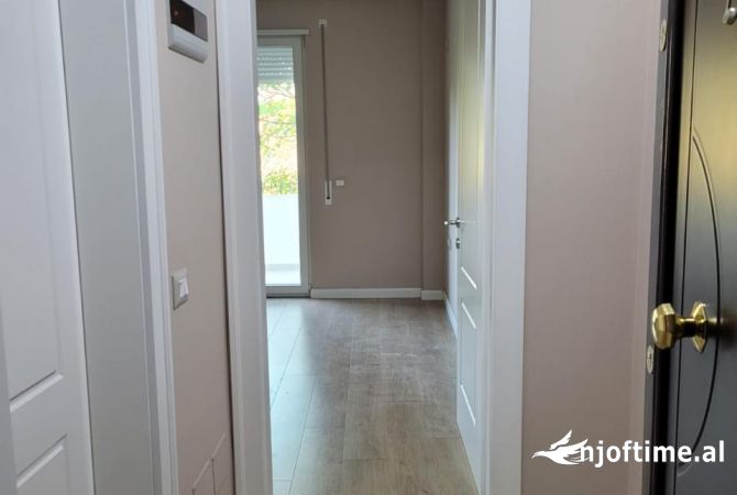Shtepi me qera 2+1 ne Tirane - 400 Euro