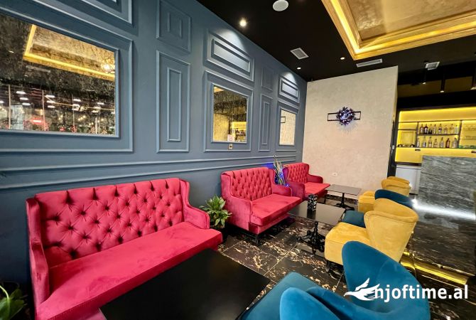 Ambient biznesi me qera 2+1 ne Tirane - 80,000 Leke