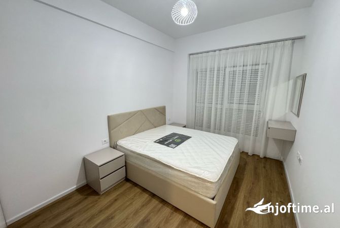 Shtepi me qera 1+1 ne Tirane - 40,000 Leke