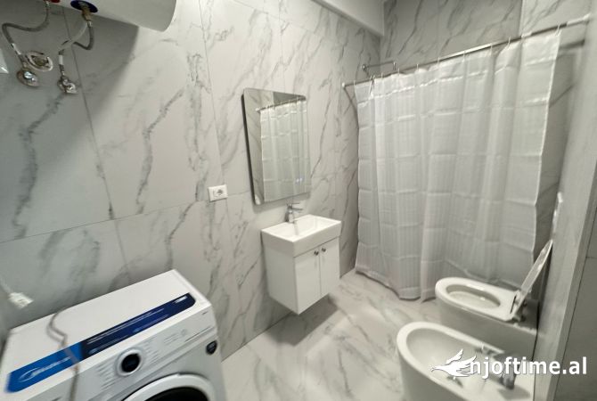 Shtepi me qera Apartament ne Tirane, 1+1, Mobilimi E mobiluar, Pagesa 40,000  Leke.