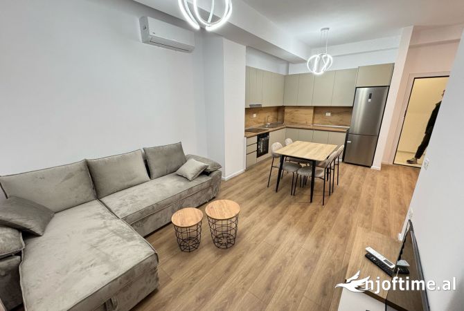 Shtepi me qera 1+1 ne Tirane - 40,000 Leke