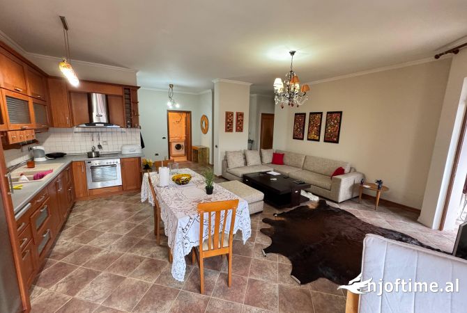 Shtepi me qera Apartament ne Tirane, 1+1, Mobilimi E mobiluar, Pagesa 600  Euro.