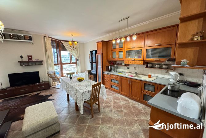 Shtepi me qera Apartament ne Tirane, 1+1, Mobilimi E mobiluar, Pagesa 600  Euro.