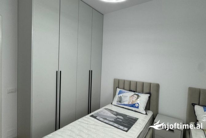 Shtepi me qera 2+1 ne Tirane - 650 Euro