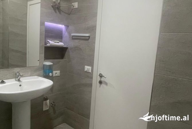 Shtepi me qera 1+1 ne Tirane - 650 Euro