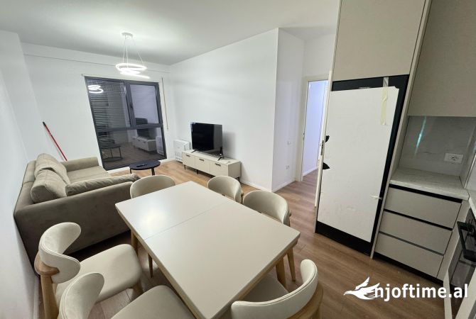 Shtepi me qera Apartament ne Tirane, 2+1, Mobilimi E mobiluar, Pagesa 650  Euro.