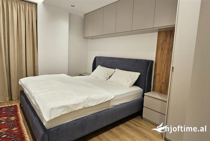 Shtepi me qera Apartament ne Tirane, 1+1, Mobilimi E mobiluar, Pagesa 450  Euro.