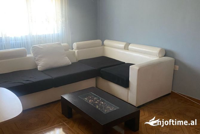 Shtepi me qera 1+1 ne Tirane - 400 Euro