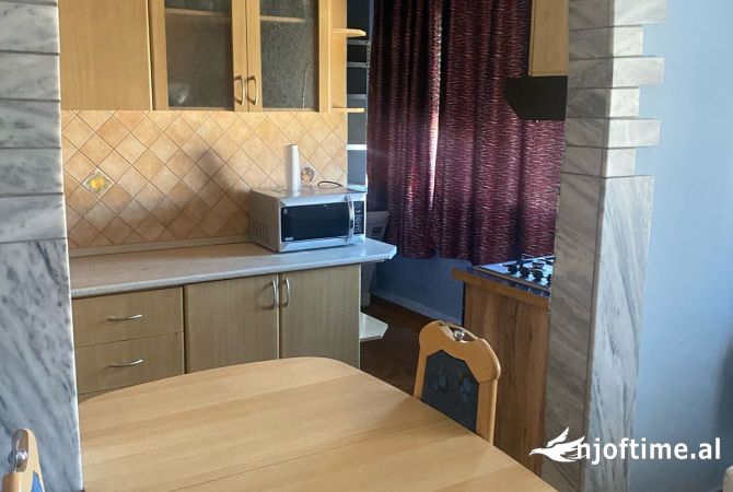 Shtepi me qera 1+1 ne Tirane - 400 Euro