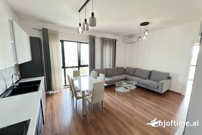 Shtepi me qera Apartament ne Tirane, 1+1, Mobilimi E mobiluar, Pagesa 580  Euro.