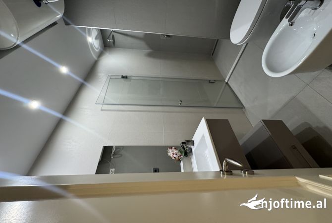 Shtepi me qera Apartament ne Tirane, 1+1, Mobilimi E mobiluar, Pagesa 55,000  Leke.