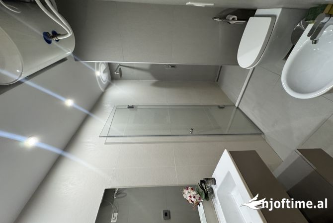 Shtepi me qera 1+1 ne Tirane - 55,000 Leke
