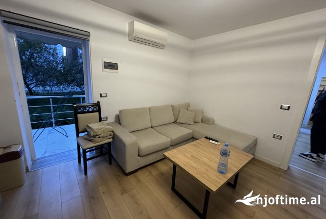 Shtepi me qera 1+1 ne Tirane - 400 Euro
