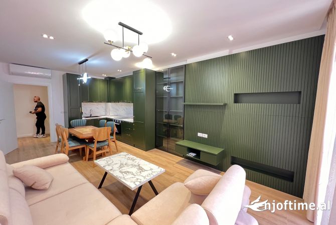 Shtepi me qera Apartament ne Tirane, 2+1, Mobilimi E mobiluar, Pagesa 800  Euro.