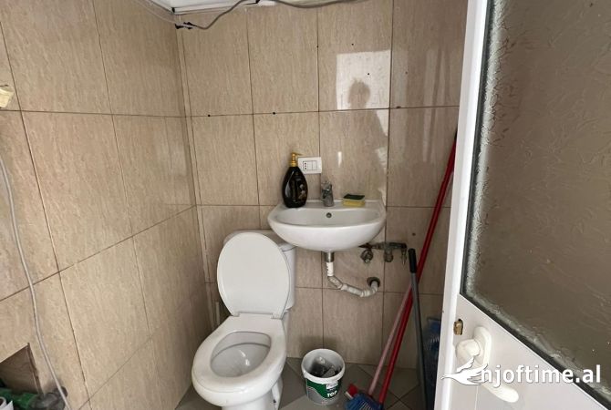 Ambient biznesi me qera 1+1 ne Tirane - 600 Euro