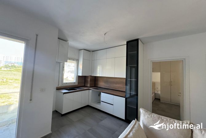 Shtepi me qera 1+1 ne Tirane - 400 Euro