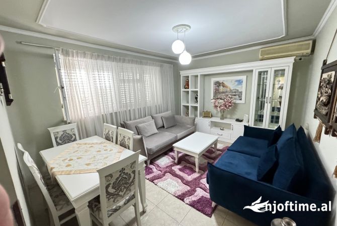Shtepi me qera 2+1 ne Tirane - 50,000 Leke