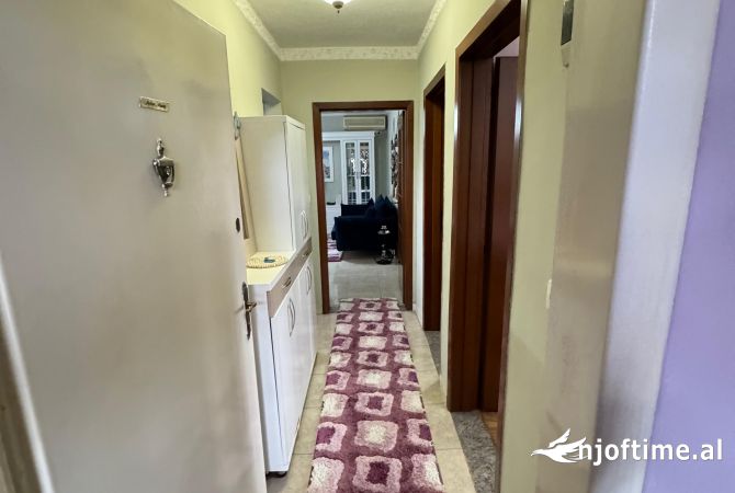 Shtepi me qera 2+1 ne Tirane - 50,000 Leke