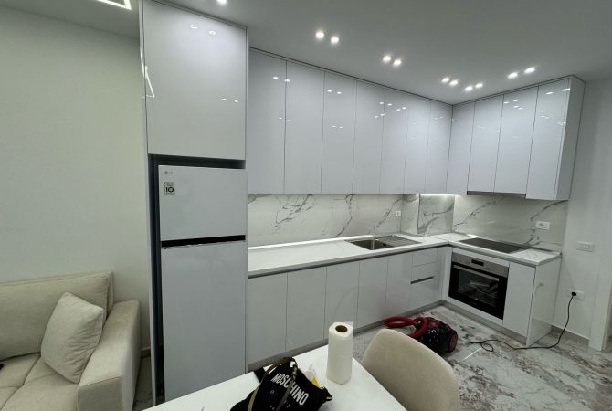 Shtepi me qera Apartament ne Tirane, 1+1, Mobilimi E mobiluar, Pagesa 500  Euro.