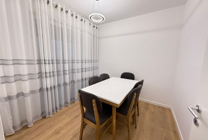 Shtepi me qera Apartament ne Tirane, 2+1, Mobilimi E mobiluar, Pagesa 650  Euro.