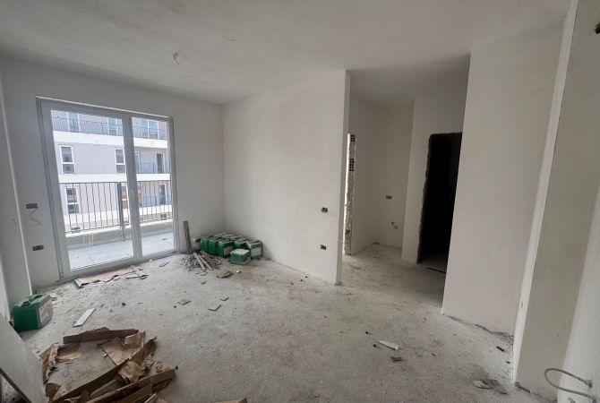 Shtepi ne shitje Apartament ne Tirane, 1+1, Mobilimi Bosh, pa mobiluar, Pagesa 73,000  Euro.