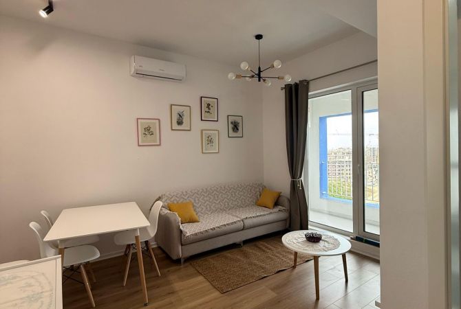 Shtepi me qera Apartament ne Tirane, 1+1, Mobilimi E mobiluar, Pagesa 400  Euro.
