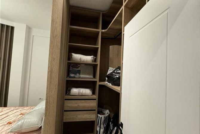 Shtepi me qera Apartament ne Tirane, 1+1, Mobilimi E mobiluar, Pagesa 500  Euro.