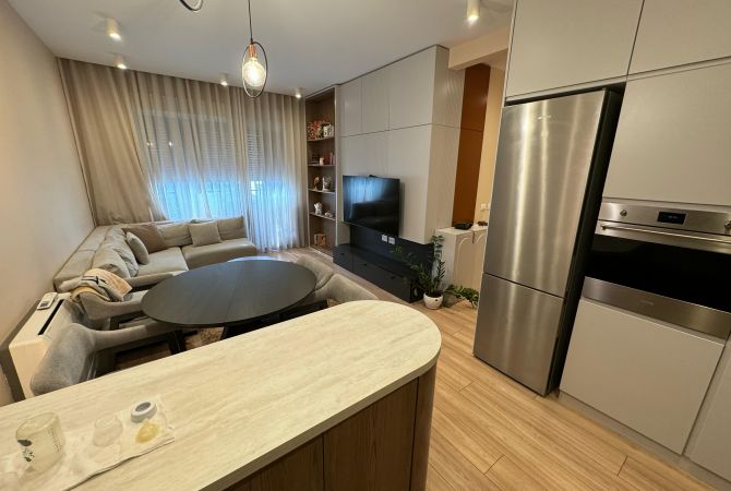 Shtepi me qera Apartament ne Tirane, 2+1, Mobilimi E mobiluar, Pagesa 750  Euro.