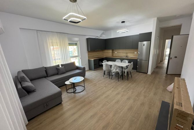 Shtepi me qera Apartament ne Tirane, 2+1, Mobilimi E mobiluar, Pagesa 600  Euro.