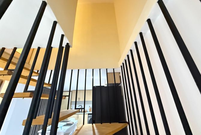 Shtepi me qera Duplex(shtepi me 2 kate) ne Tirane, 2+1, Mobilimi E mobiluar, Pagesa 600  Euro.