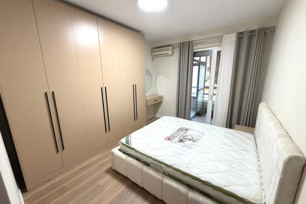 Shtepi ne shitje 2+1 ne Tirane - 16,000,000 Leke