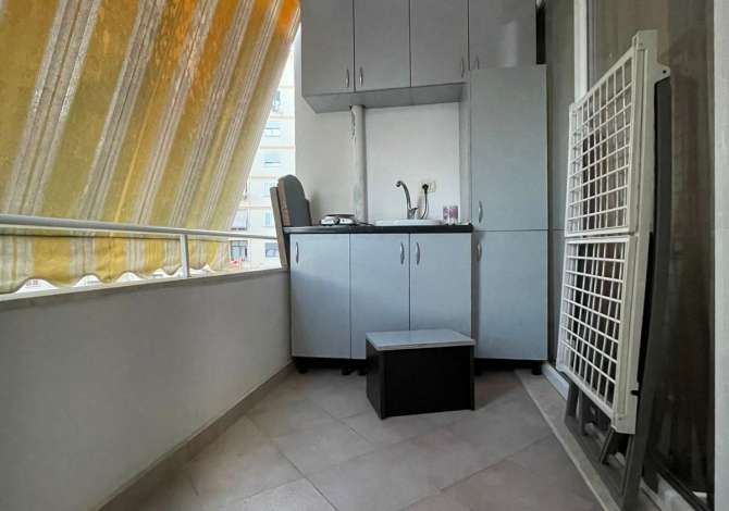 Shtepi ne shitje Apartament ne Tirane, 1+1, Mobilimi E mobiluar, Pagesa 95,000  Euro.
