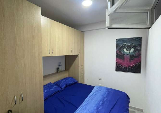 Shtepi ne shitje Apartament ne Tirane, 1+1, Mobilimi E mobiluar, Pagesa 95,000  Euro.