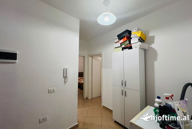 Shtepi ne shitje Apartament ne Tirane, 2+1, Mobilimi E mobiluar, Pagesa 120,000  Euro.