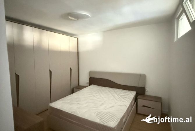 Shtepi me qera Apartament ne Tirane, 1+1, Mobilimi E mobiluar, Pagesa 600  Euro.