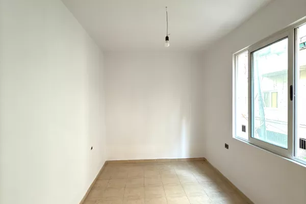 Shtepi ne shitje 3+1 ne Tirane - 175,000 Euro