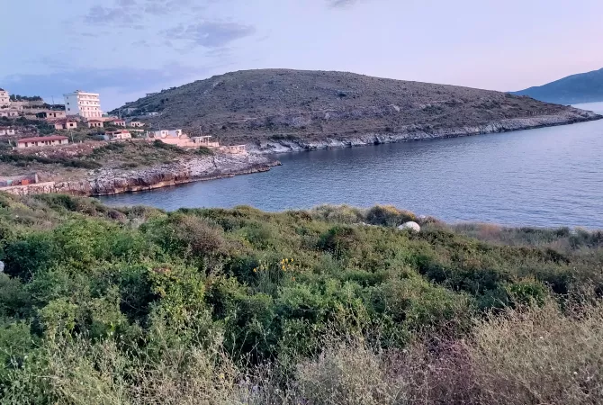 Truall ose Toke  ne Sarande - 510,000 Euro