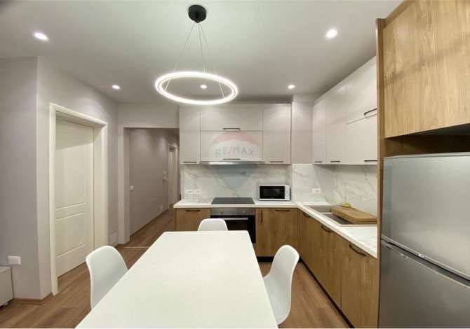 Shtepi ne shitje 2+1 ne Tirane - 180,000 Euro